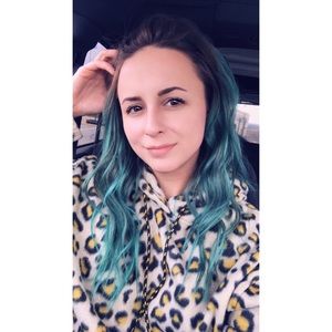 Meet your Posher, Haylee